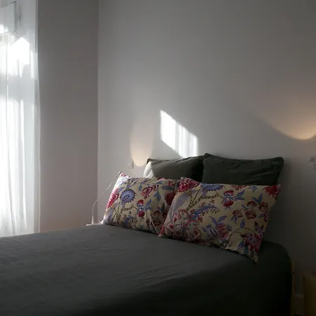 Cacilhas Guest Apartments-3